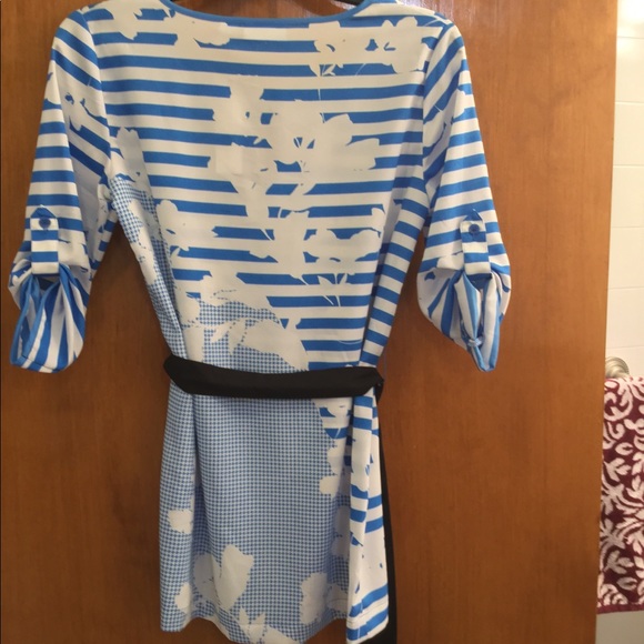 Three quarter sleeve shirt - Picture 2 of 3